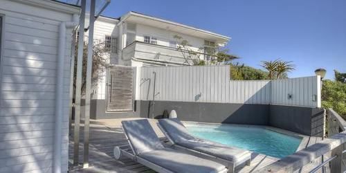 Sea Haven Hotel Camps Bay Exterior photo
